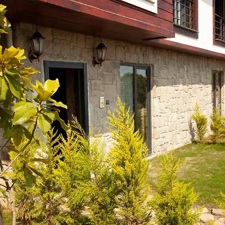 Royal Villa *
